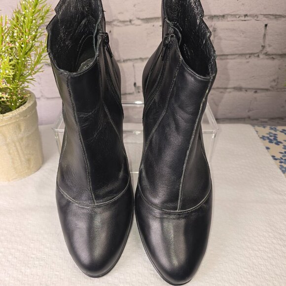 NAOT WOMENS BLACK LEATHER ANKLE BOOTS SIZE EUR 39/ US 9 LIKE NEW BLOCK HEEL - Picture 5 of 8